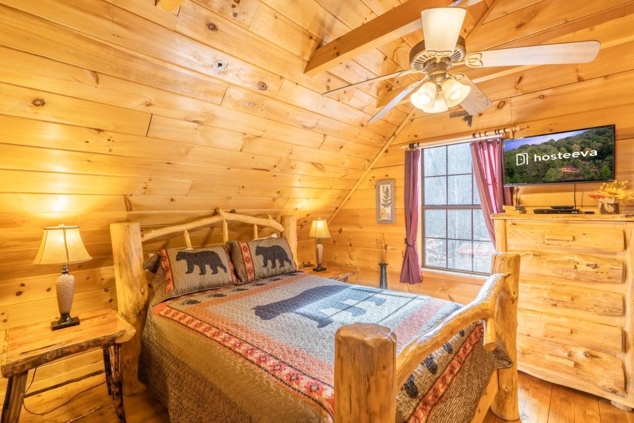 Moonshine Ridge Cabin With Hot Tub And Fire Pit Pigeon Forge Eksteriør billede